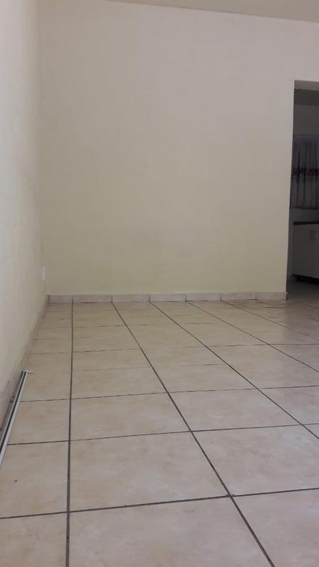 1 Bedroom Property for Sale in Kensington Western Cape